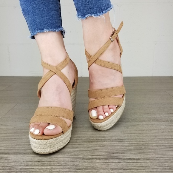 Espadrilles Tan Open Toe Wedge Sandal - Q - Picture 6 of 8